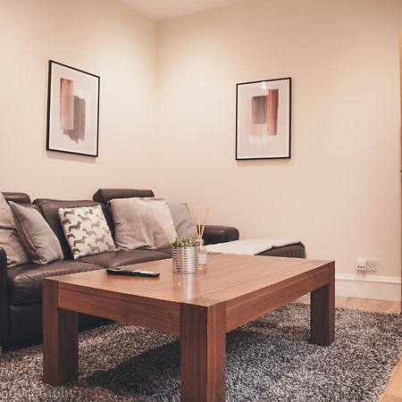 Apartment A Aberdeen Buitenkant foto